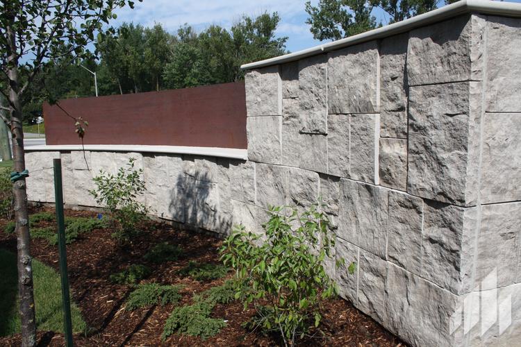 Arriscraft-Full-Bed-Stone-Adair-Limestone-Adair-Landscape-2