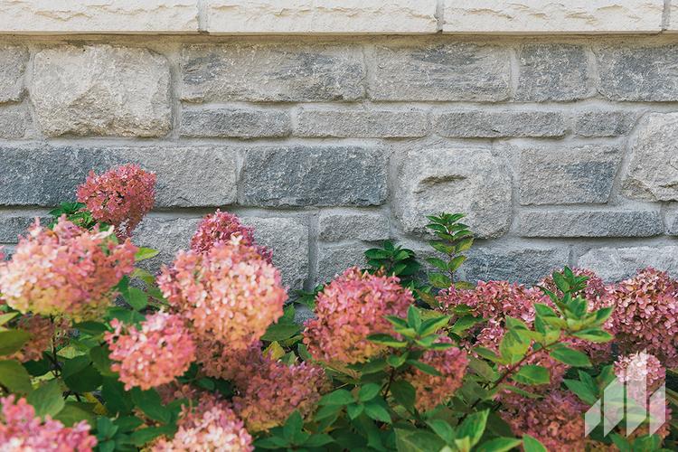 Full-Bed-Stone-Arriscraft-Building-Stone-Fresco-Ontario-Silverado-10