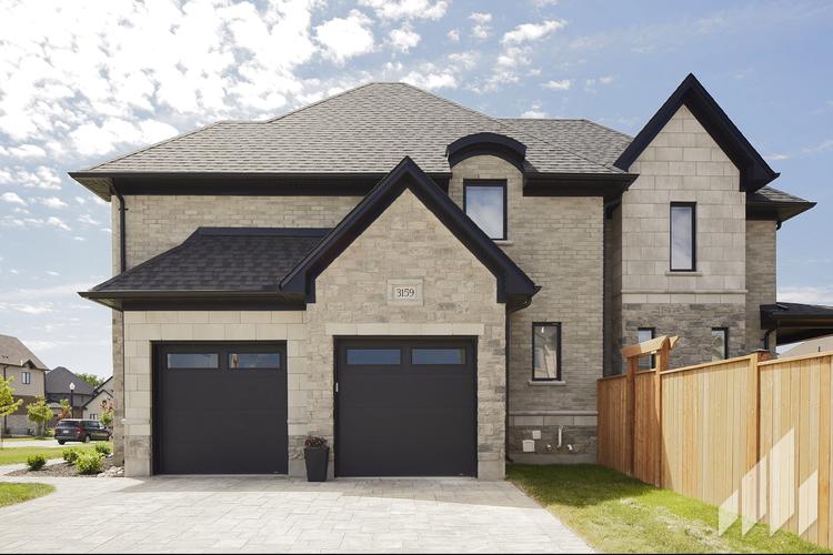 Full-Bed-Stone-Arriscraft-Building-Stone-Fresco-Ontario-Silverado-6